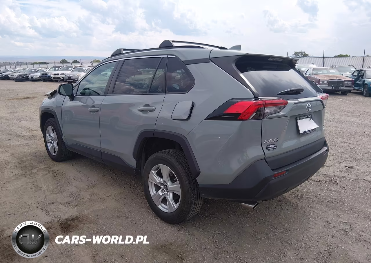 2021 Toyota Rav4 Xle VIN:2T3P1RFVXMW212005 - 3