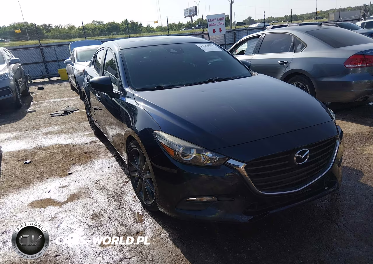 2018 Mazda Mazda3 Touring VIN:3MZBN1V36JM200699 - 1