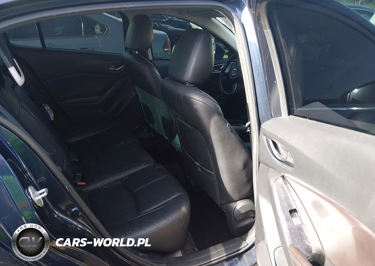 2018 Mazda Mazda3 Touring VIN:3MZBN1V36JM200699 - 8