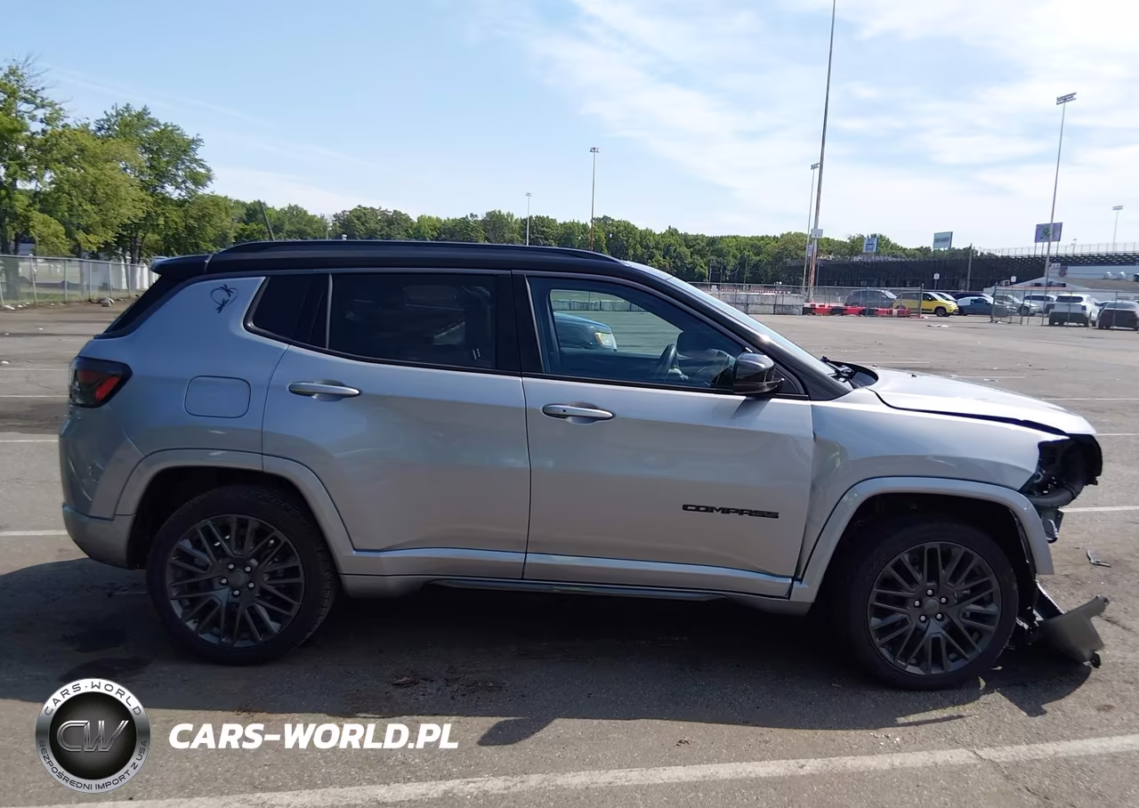 2022 Jeep Compass High Altitude 4X4 VIN:3C4NJDCB0NT182901 - 13