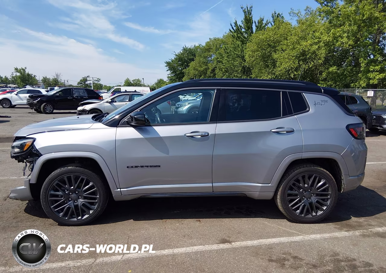 2022 Jeep Compass High Altitude 4X4 VIN:3C4NJDCB0NT182901 - 14