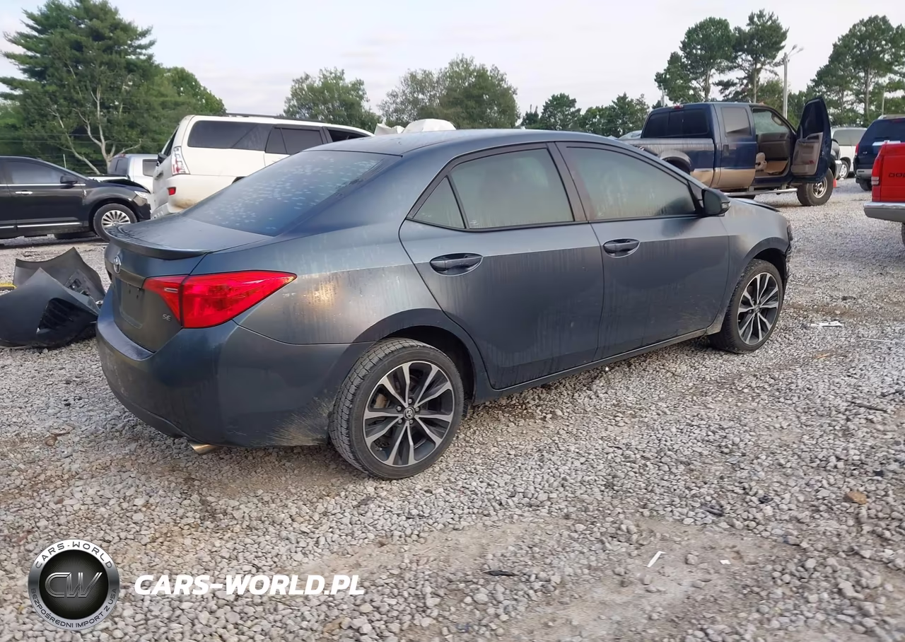 2018 Toyota Corolla Se VIN:5YFBURHE6JP797850 - 4