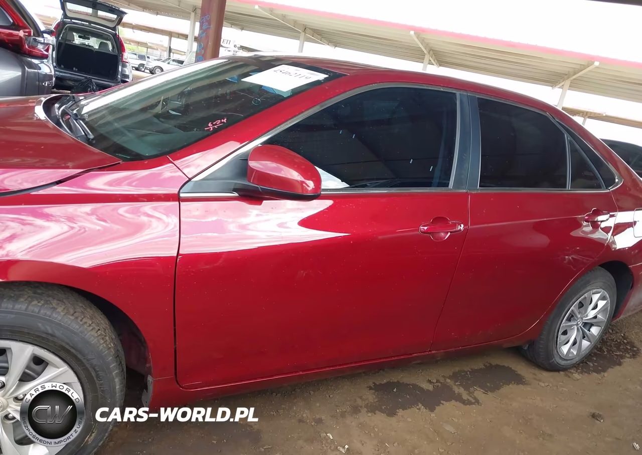 2017 Toyota Camry Le VIN:4T1BF1FK1HU737309 - 14