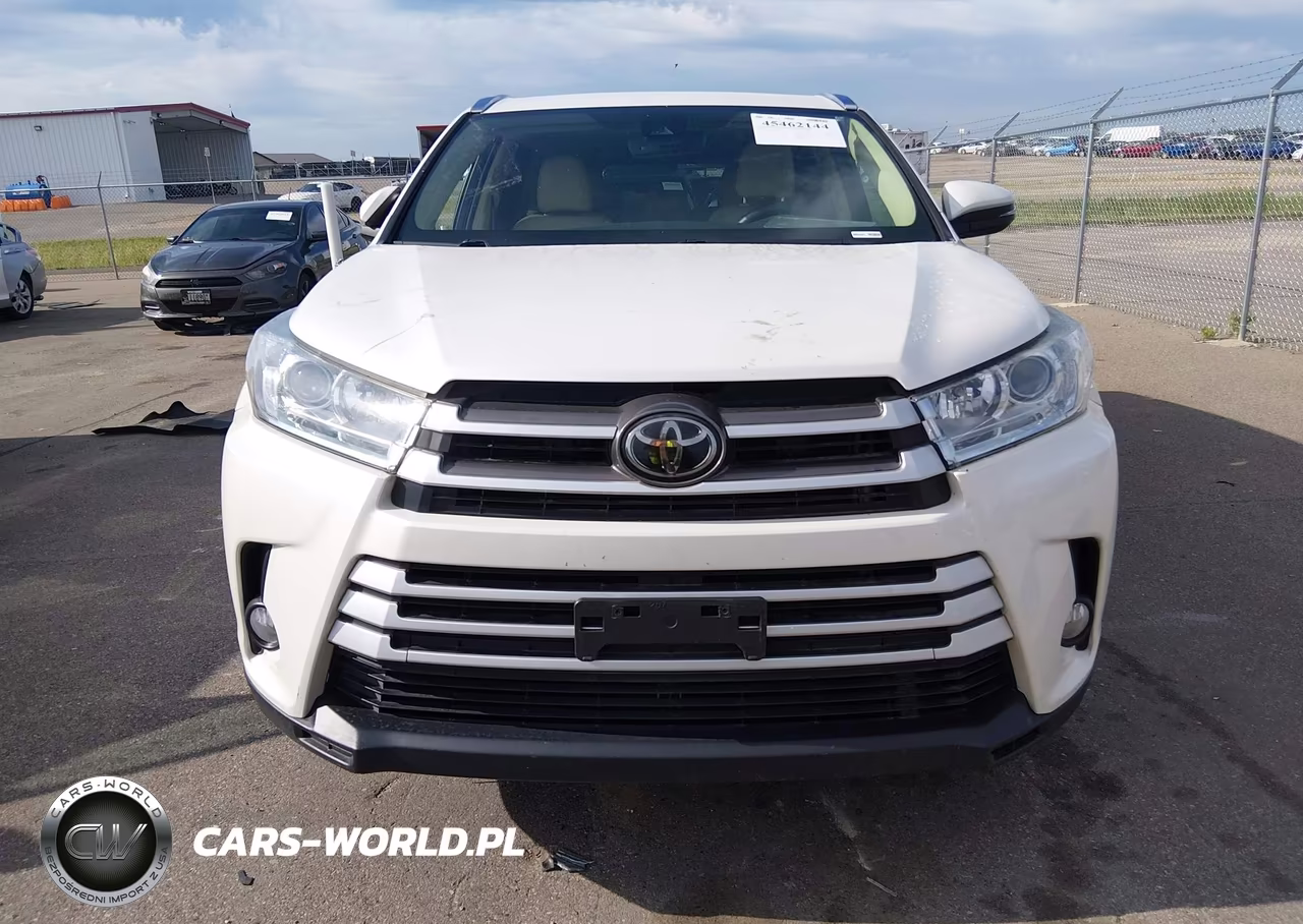 2018 Toyota Highlander Xle VIN:5TDJZRFH2JS550200 - 12