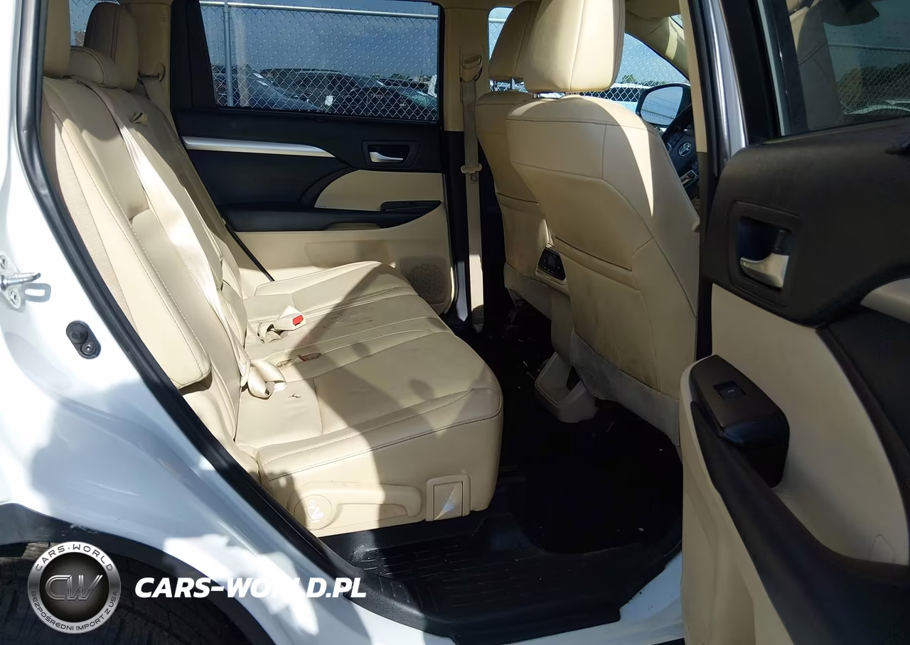 2018 Toyota Highlander Xle VIN:5TDJZRFH2JS550200 - 8