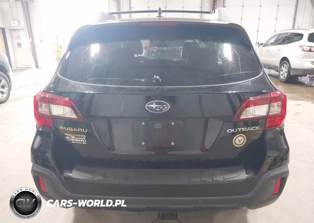 2018 Subaru Outback 2.5I Limited VIN:4S4BSANC1J3266182 - 16
