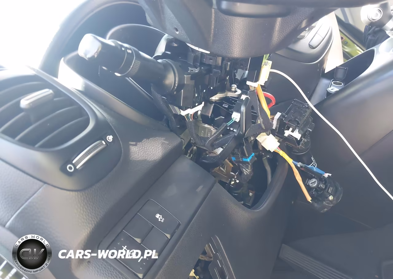 2015 Kia Soul VIN:KNDJN2A21F7760455 - 13