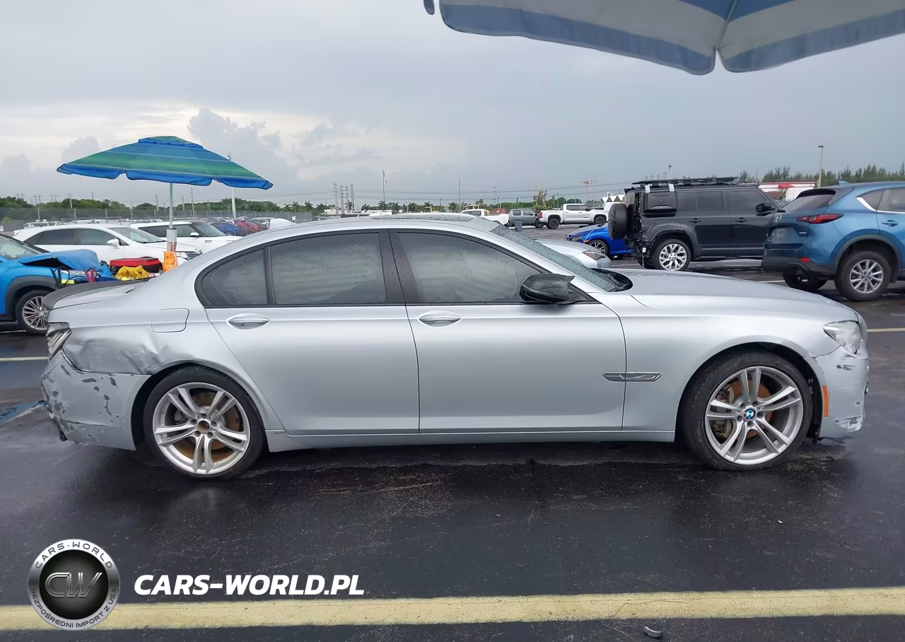 2015 BMW 740I VIN:WBAYA6C5XFD826928 - 13