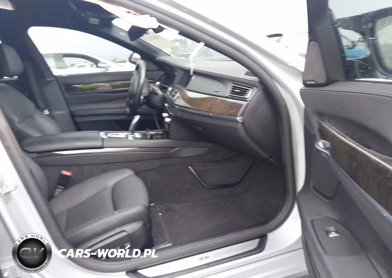 2015 BMW 740I VIN:WBAYA6C5XFD826928 - 5