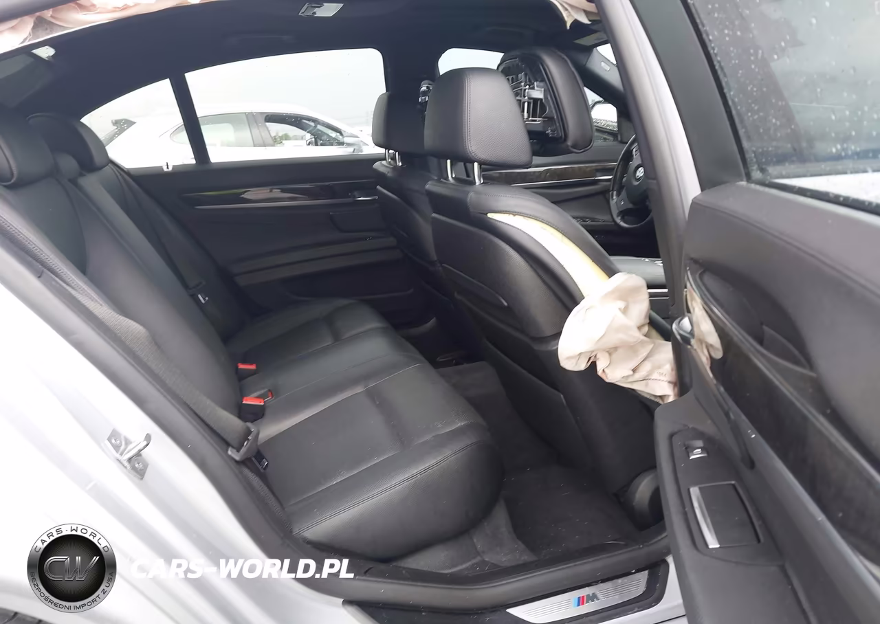 2015 BMW 740I VIN:WBAYA6C5XFD826928 - 8