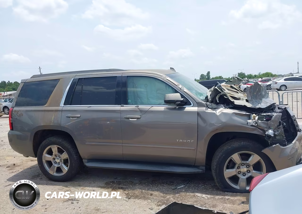 2017 Chevrolet Tahoe Ls VIN:1GNSCAKC5HR133588 - 13