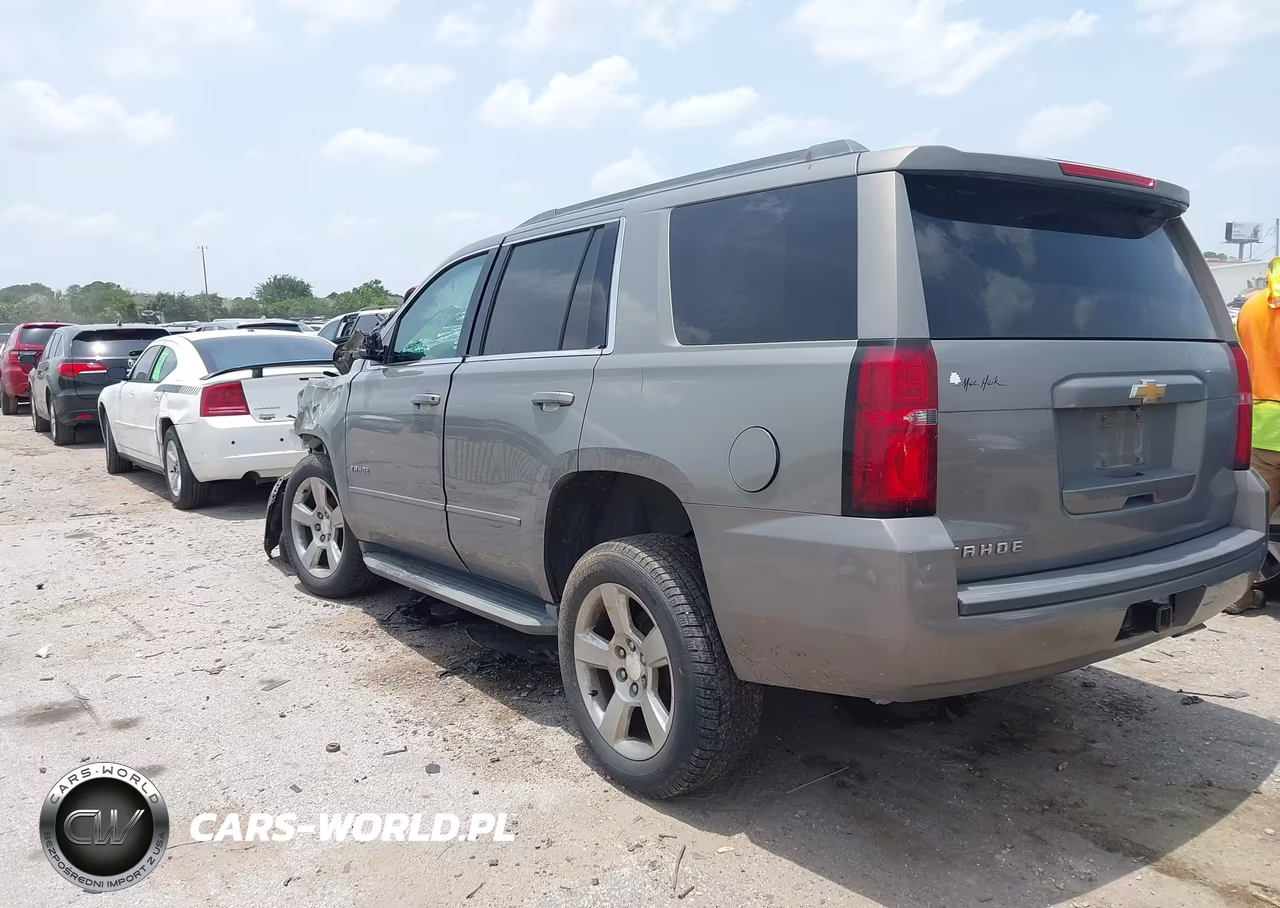 2017 Chevrolet Tahoe Ls VIN:1GNSCAKC5HR133588 - 3