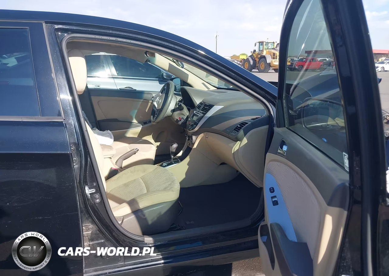2012 Hyundai Accent Gls VIN:KMHCU4AE2CU137016 - 5