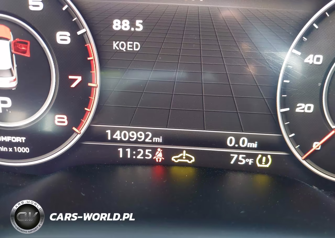 2018 Audi Q7 3.0T Premium VIN:WA1VAAF72JD029727 - 15