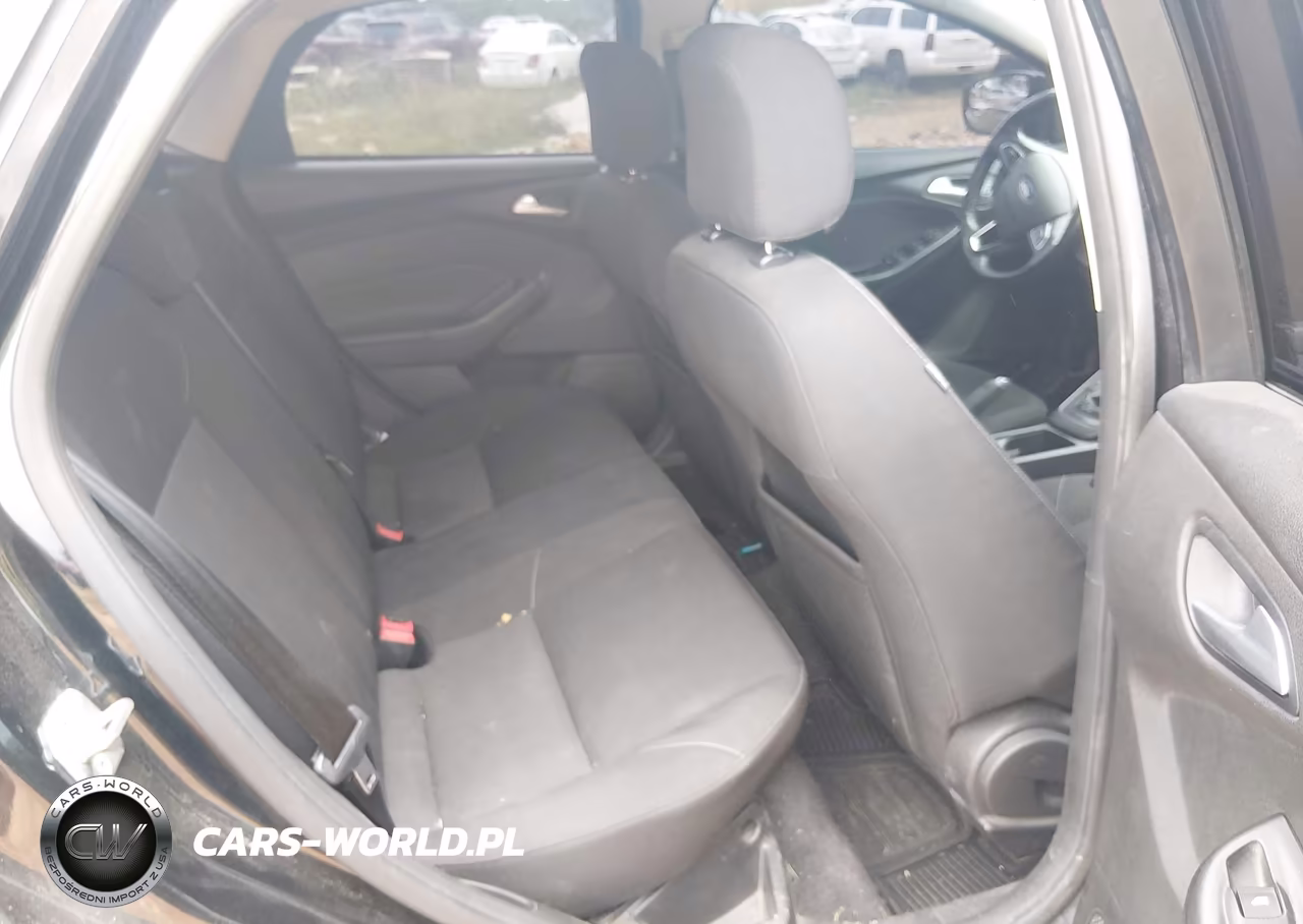 2015 Ford Focus Se VIN:1FADP3FE2FL348266 - 8