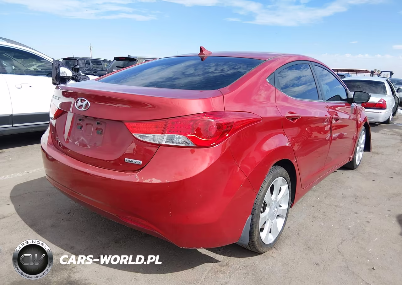 2013 Hyundai Elantra Limited VIN:KMHDH4AE8DU859584 - 4