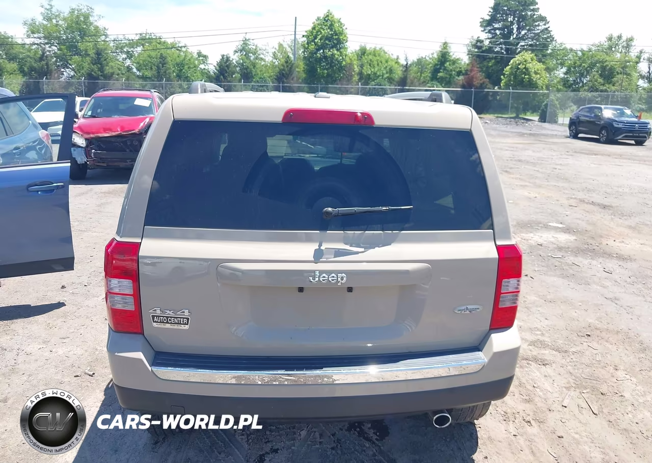 2017 Jeep Patriot High Altitude VIN:1C4NJRFB3HD139902 - 16