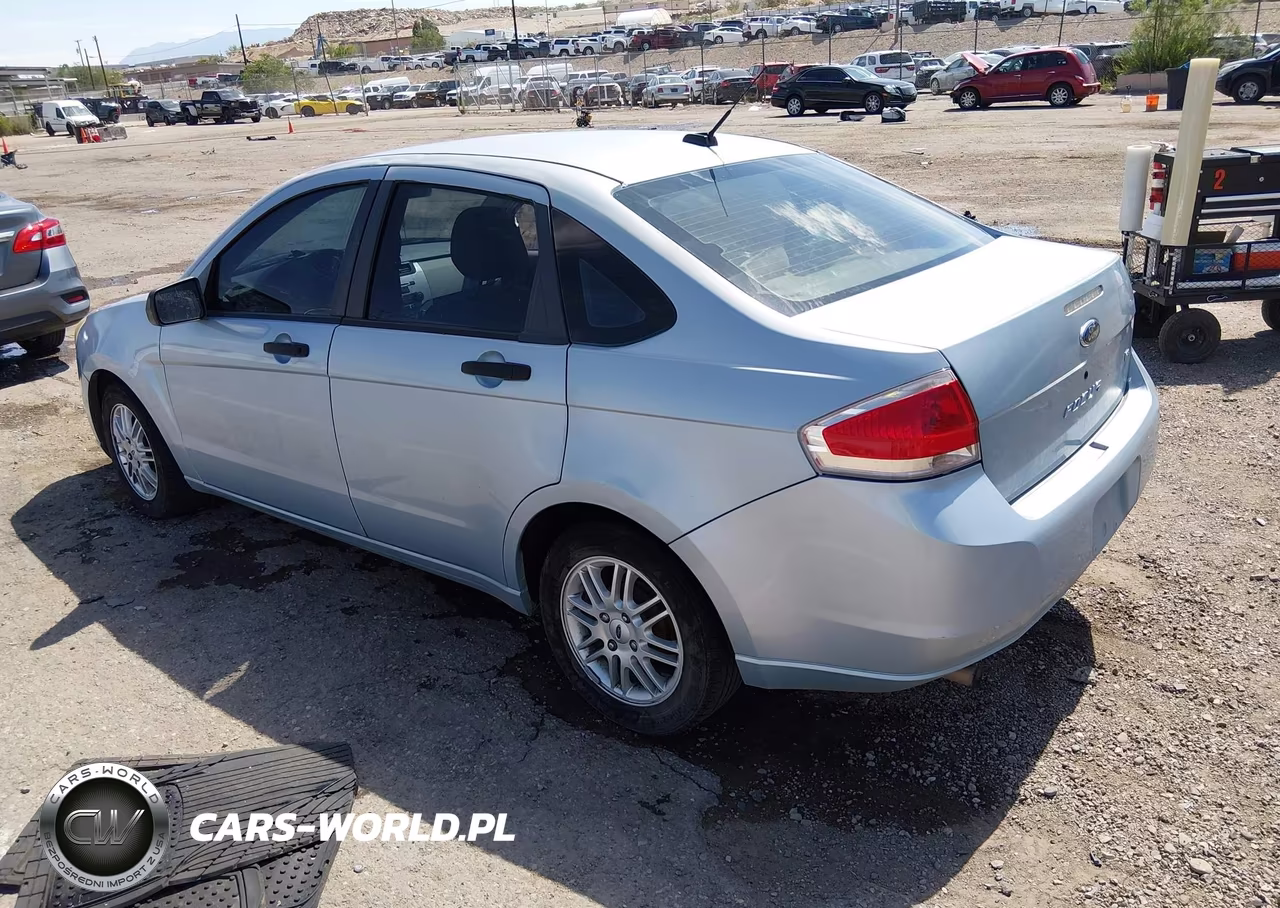 2009 Ford Focus Se VIN:1FAHP35N49W149063 - 3