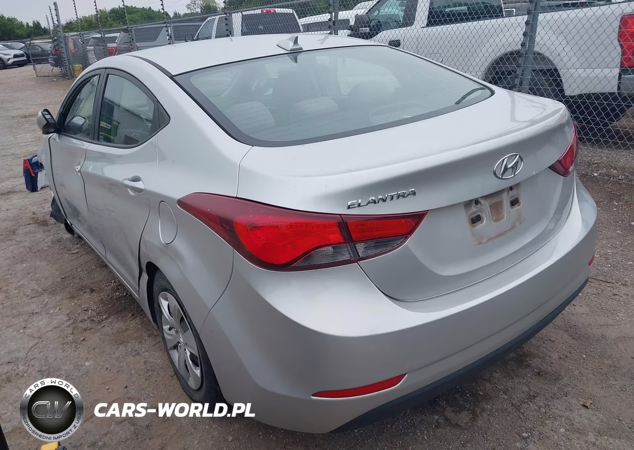 2016 Hyundai Elantra Se VIN:5NPDH4AE0GH714042 - 3