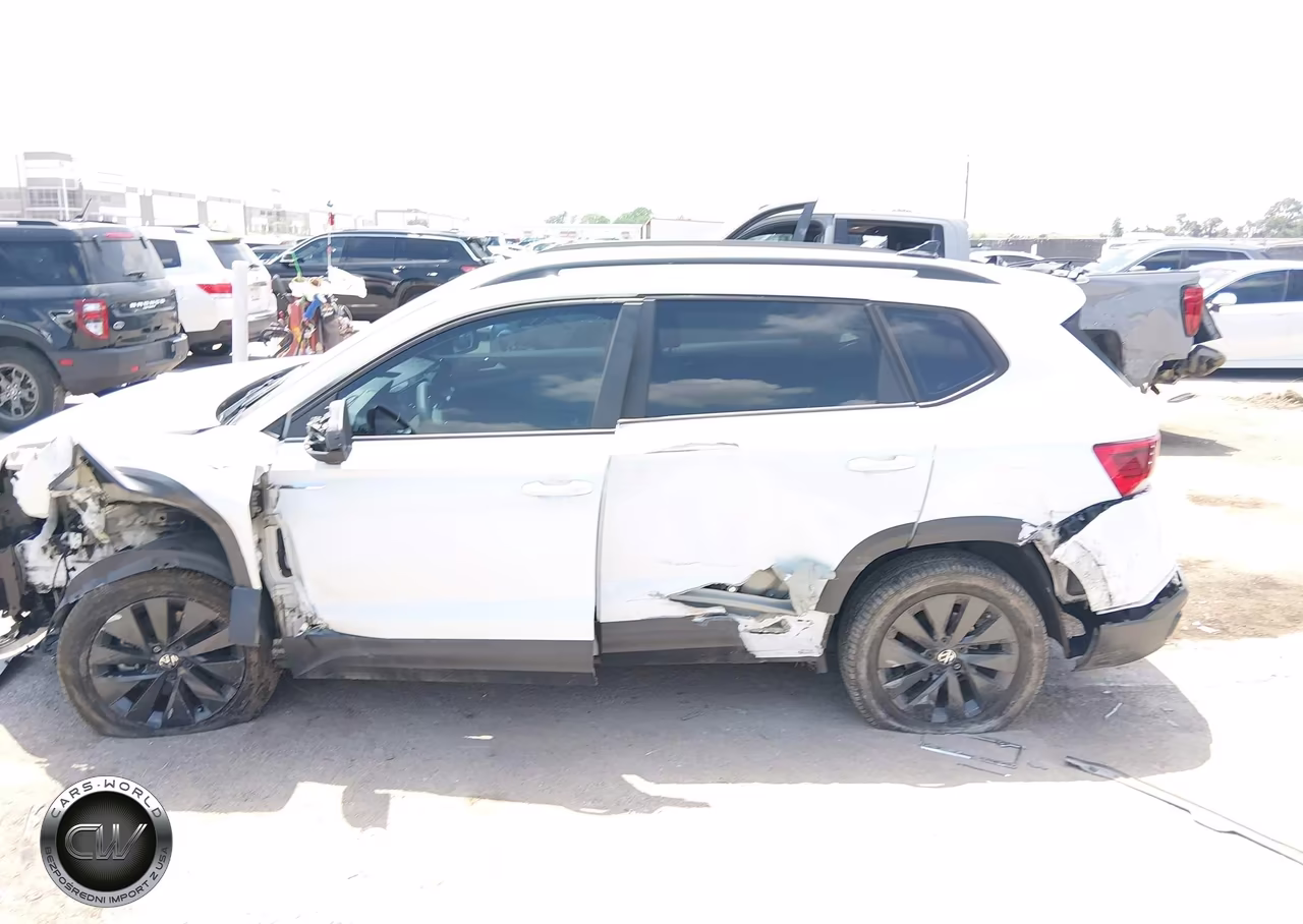 2022 Volkswagen Taos 1.5T S VIN:3VVCX7B24NM049398 - 14