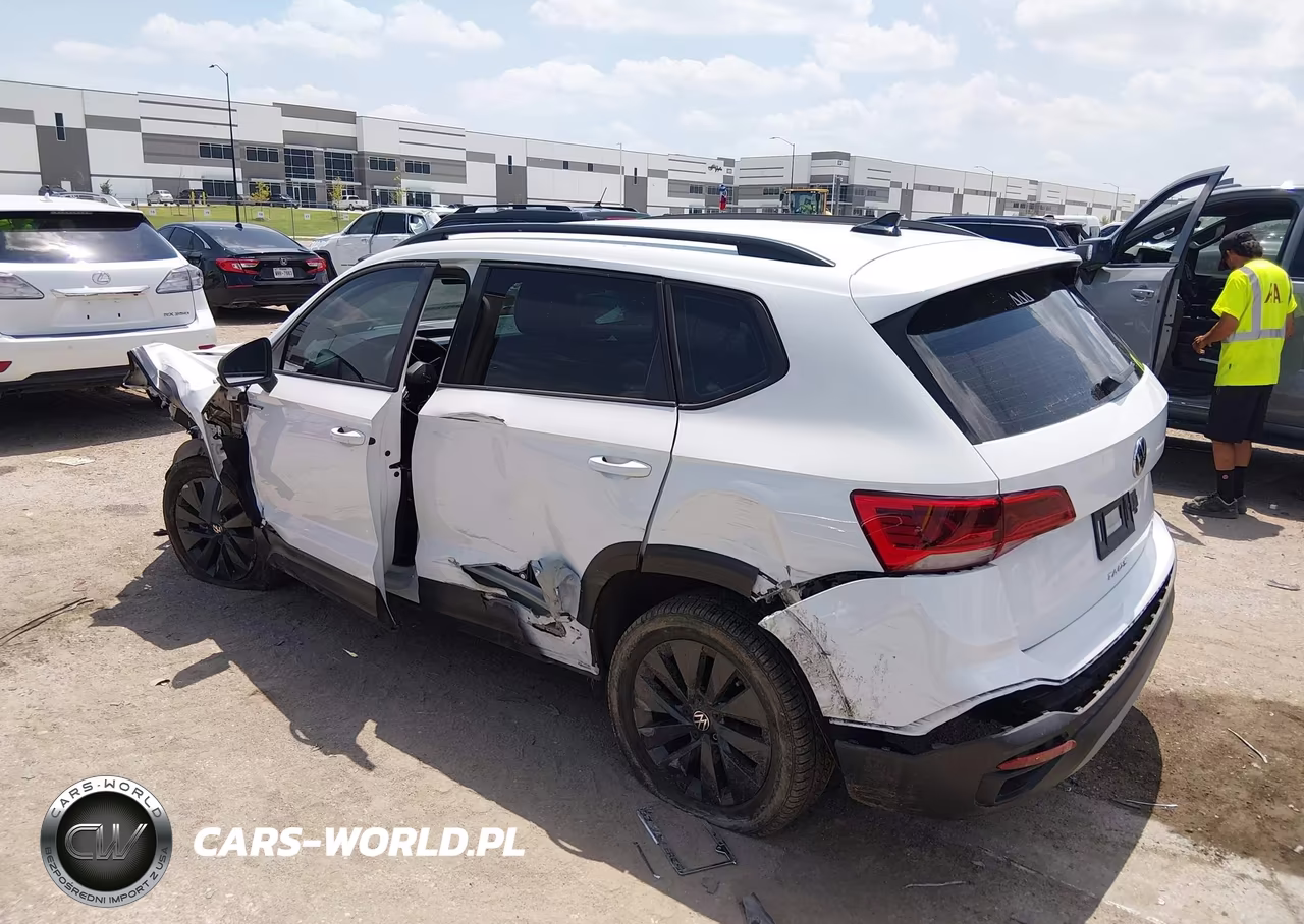 2022 Volkswagen Taos 1.5T S VIN:3VVCX7B24NM049398 - 3