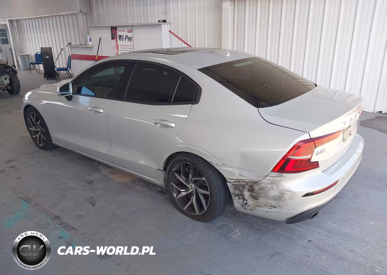 2019 Volvo S60 T6 Momentum VIN:7JRA22TKXKG006701 - 3