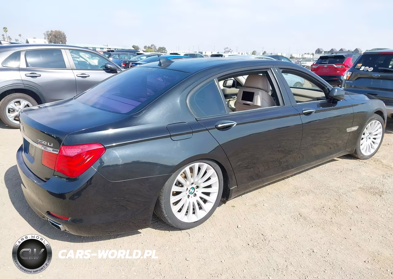2009 BMW 750Li VIN:WBAKB83569CY61295 - 4