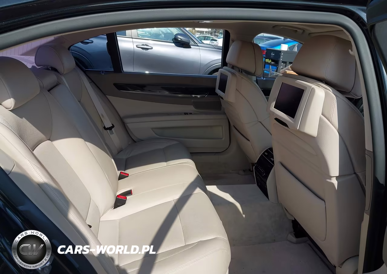 2009 BMW 750Li VIN:WBAKB83569CY61295 - 8