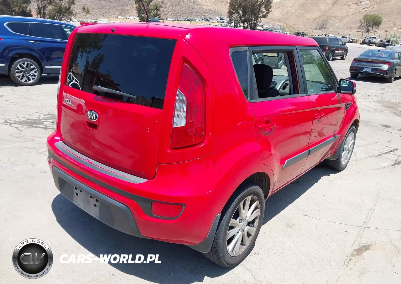 2013 Kia Soul + VIN:KNDJT2A65D7555825 - 4
