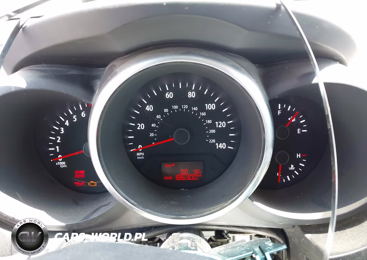 2013 Kia Soul + VIN:KNDJT2A65D7555825 - 7