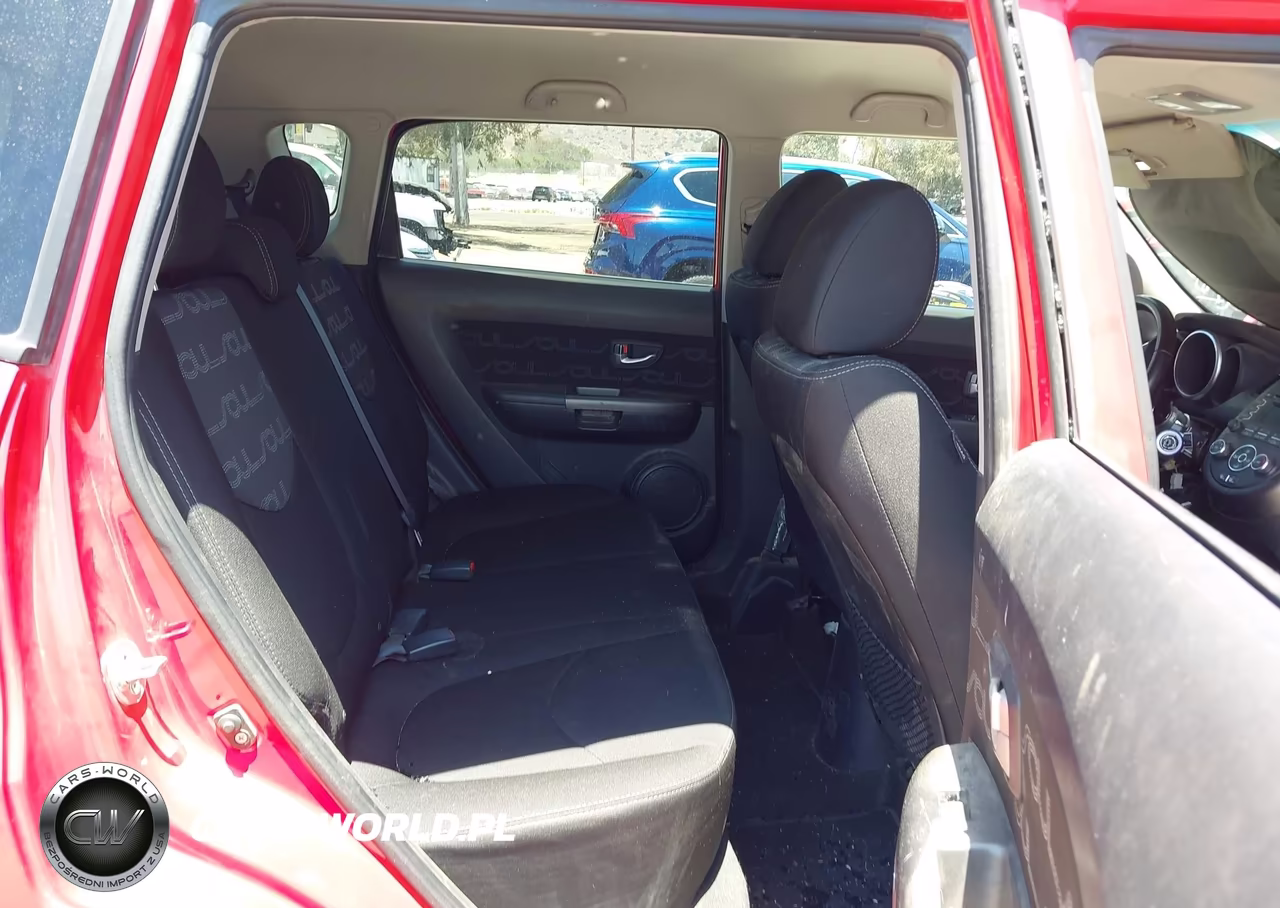 2013 Kia Soul + VIN:KNDJT2A65D7555825 - 8