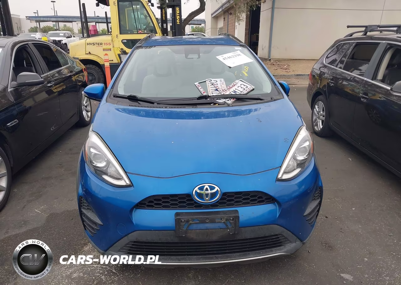 2018 Toyota Prius C One VIN:JTDKDTB37J1601116 - 13