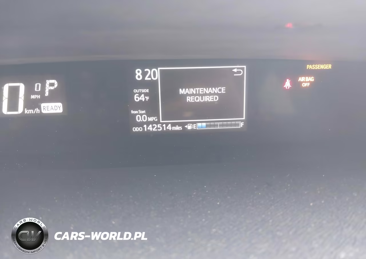 2018 Toyota Prius C One VIN:JTDKDTB37J1601116 - 16