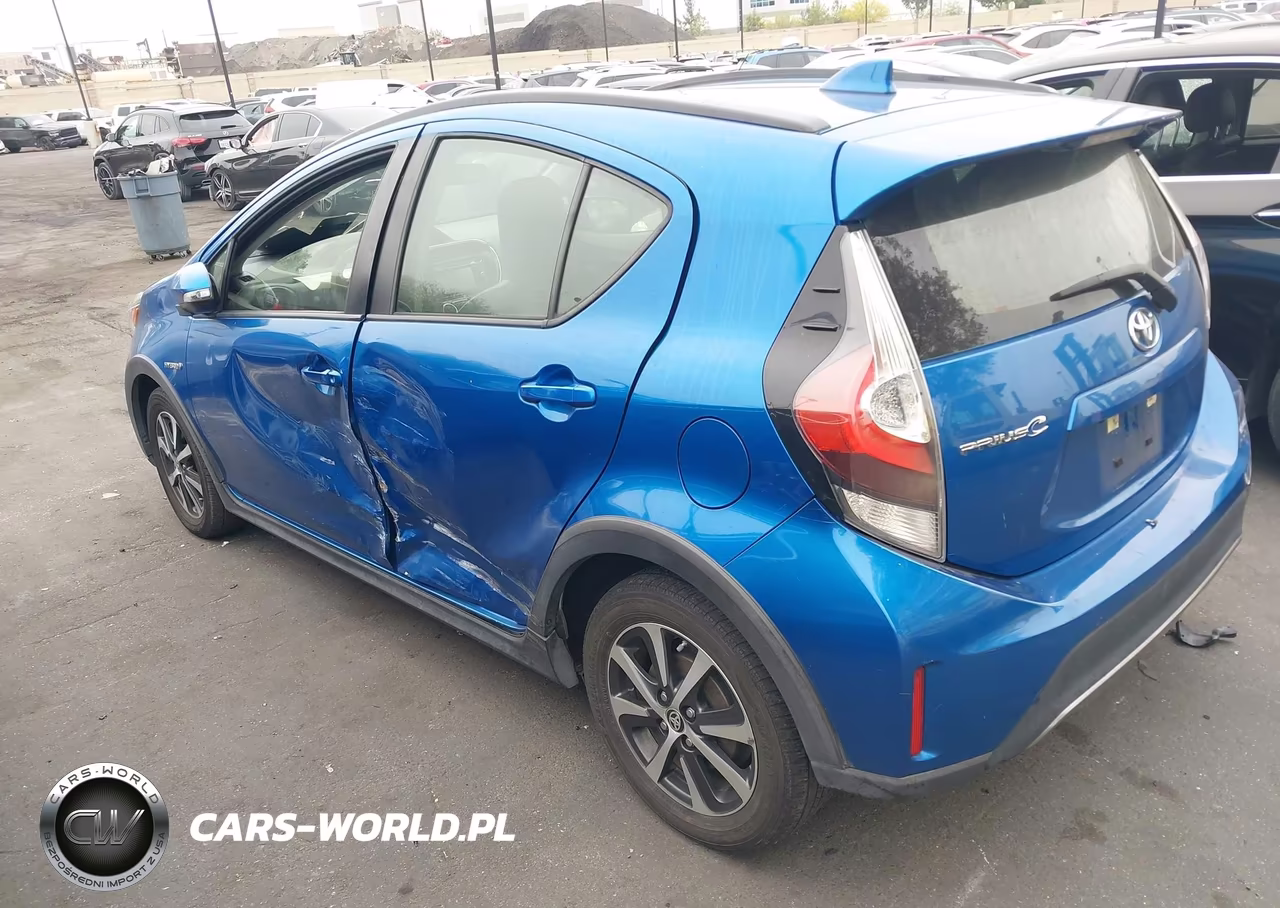 2018 Toyota Prius C One VIN:JTDKDTB37J1601116 - 3