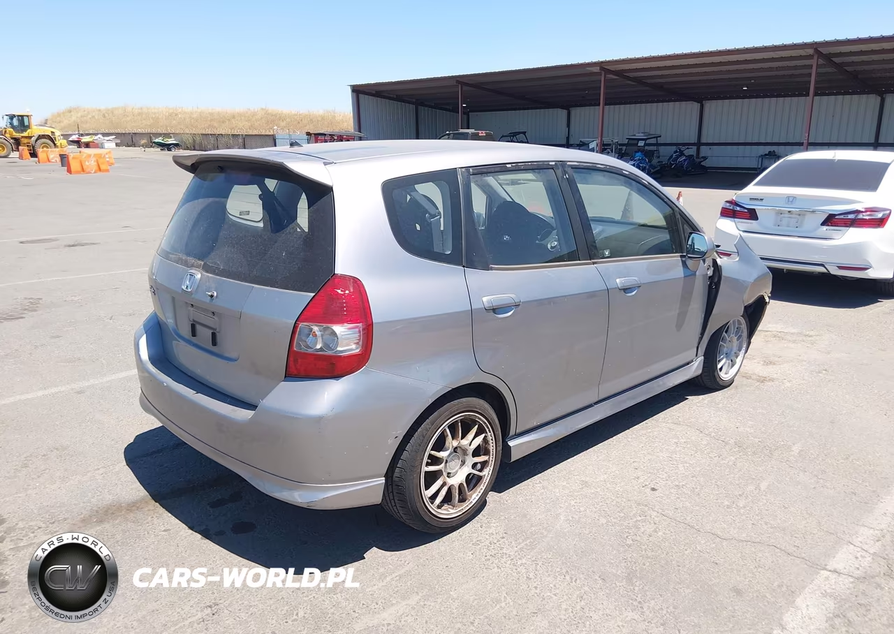 2008 Honda Fit Sport VIN:JHMGD38618S012346 - 4