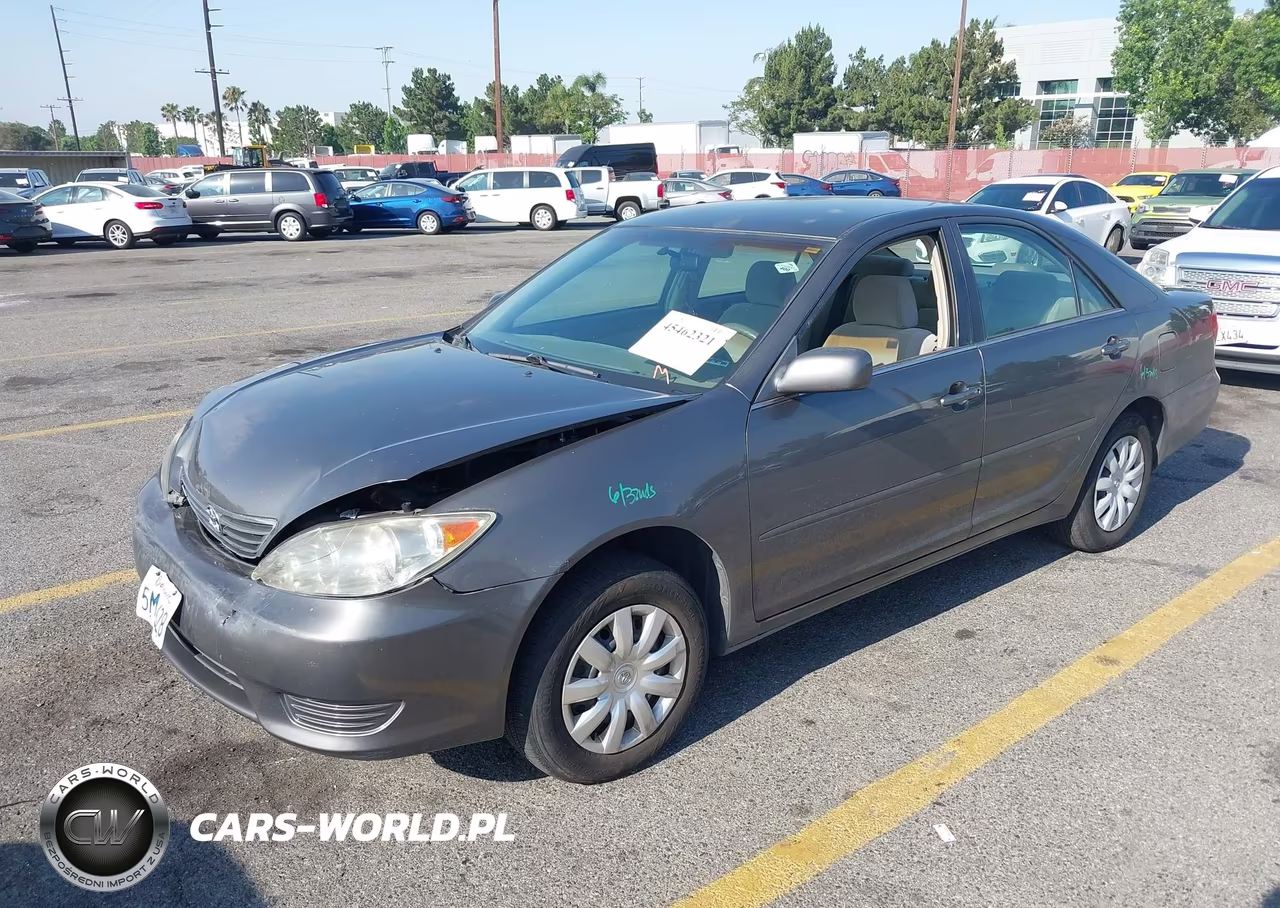 2005 Toyota Camry Le VIN:4T1BE32K05U527333 - 2