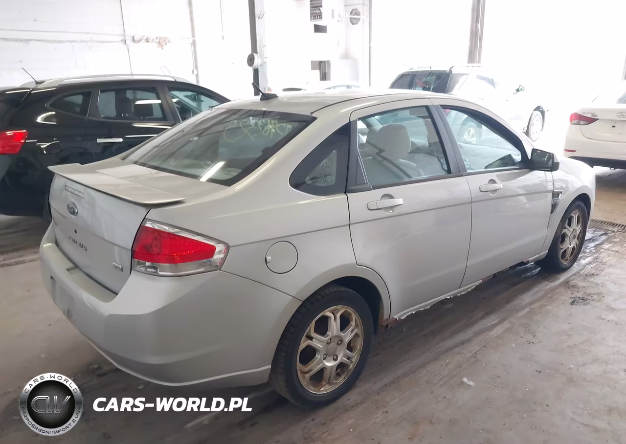 2008 Ford Focus Se-Ses VIN:1FAHP35N58W273860 - 4