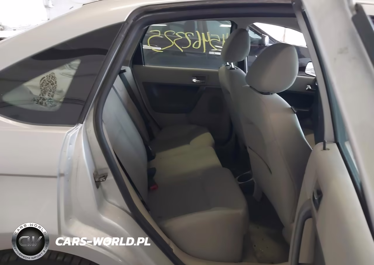 2008 Ford Focus Se-Ses VIN:1FAHP35N58W273860 - 8