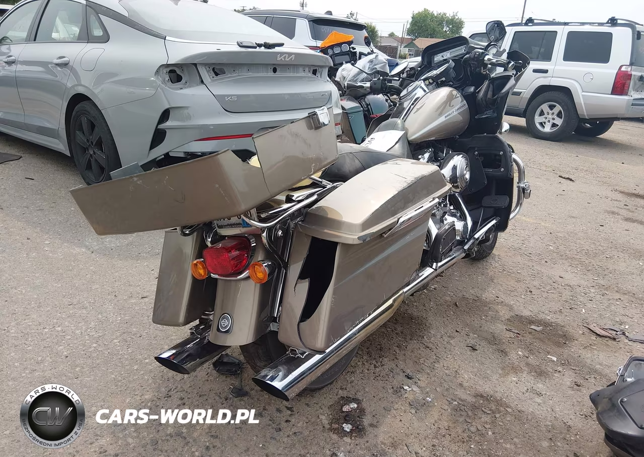 2004 Harley-Davidson Fltri VIN:1HD1FSW144Y616062 - 4