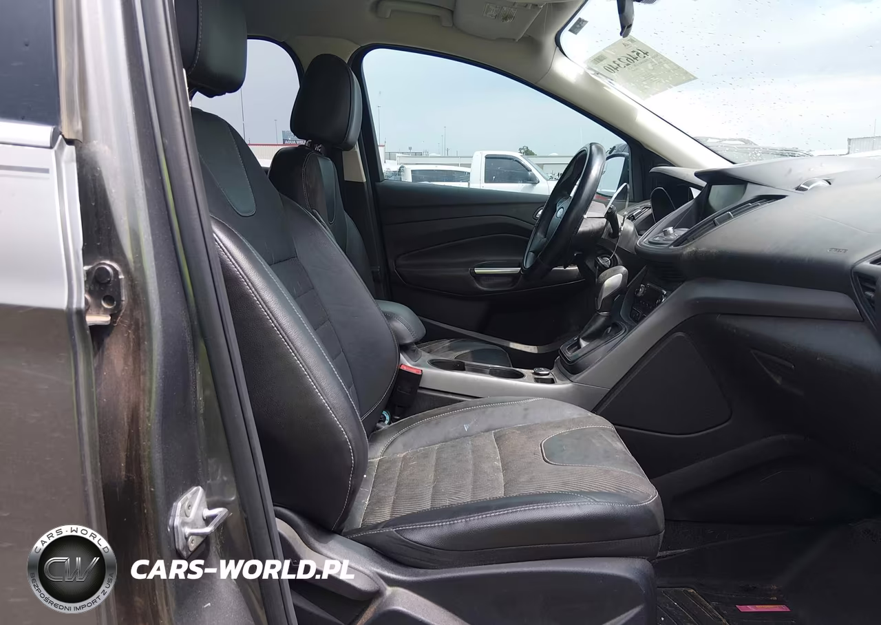 FORD ESCAPE SE VIN:1FMCU0GX4EUC20631 - 5