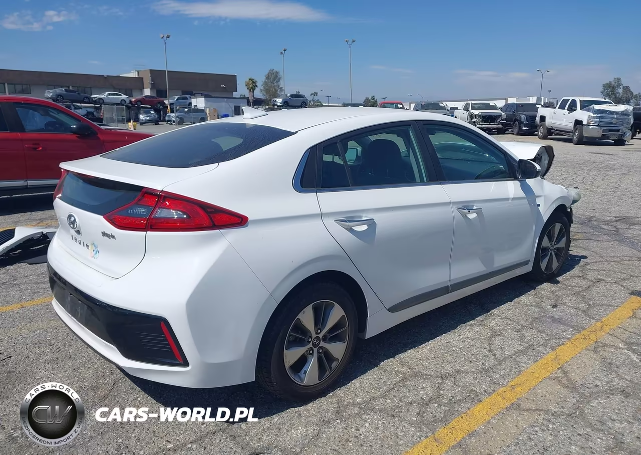 2019 Hyundai Ioniq Plug-In Hybrid Limited VIN:KMHC75LD7KU174871 - 4
