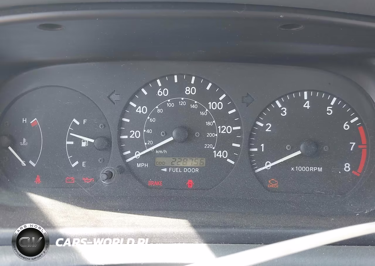 2000 Toyota Camry Ce VIN:4T1BG22K5YU705844 - 7