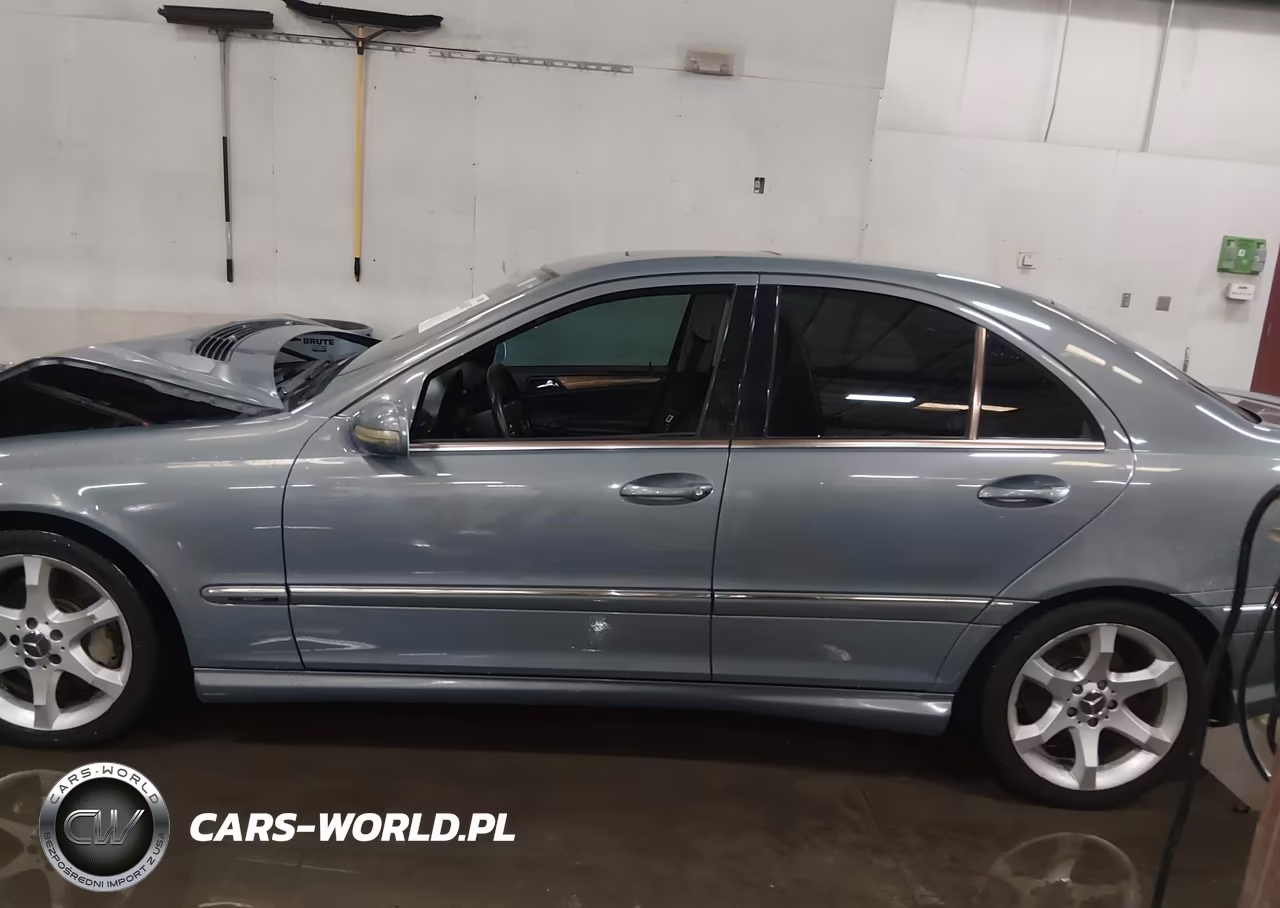2007 Mercedes-Benz C 230 Sport VIN:WDBRF52H47F910018 - 15