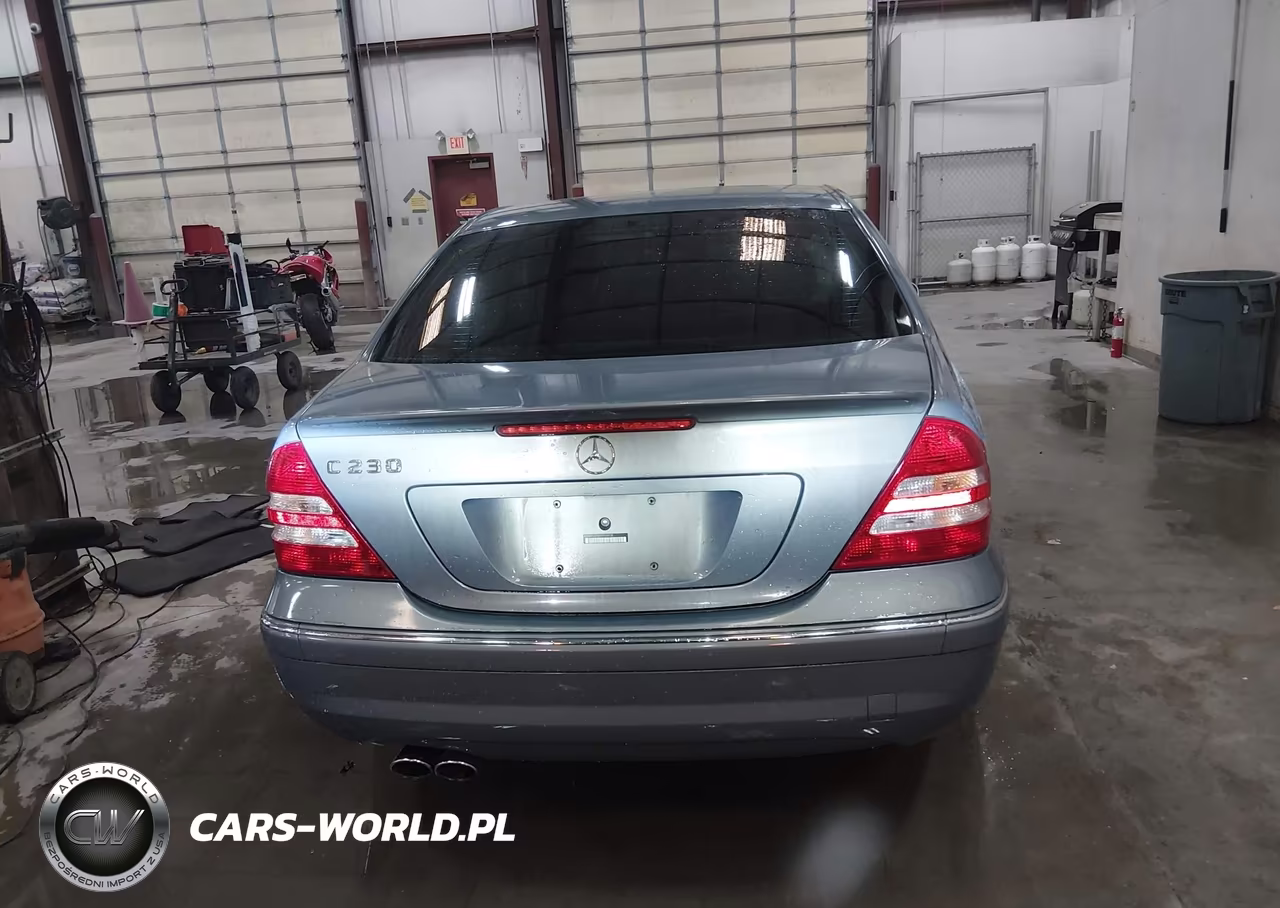 2007 Mercedes-Benz C 230 Sport VIN:WDBRF52H47F910018 - 17