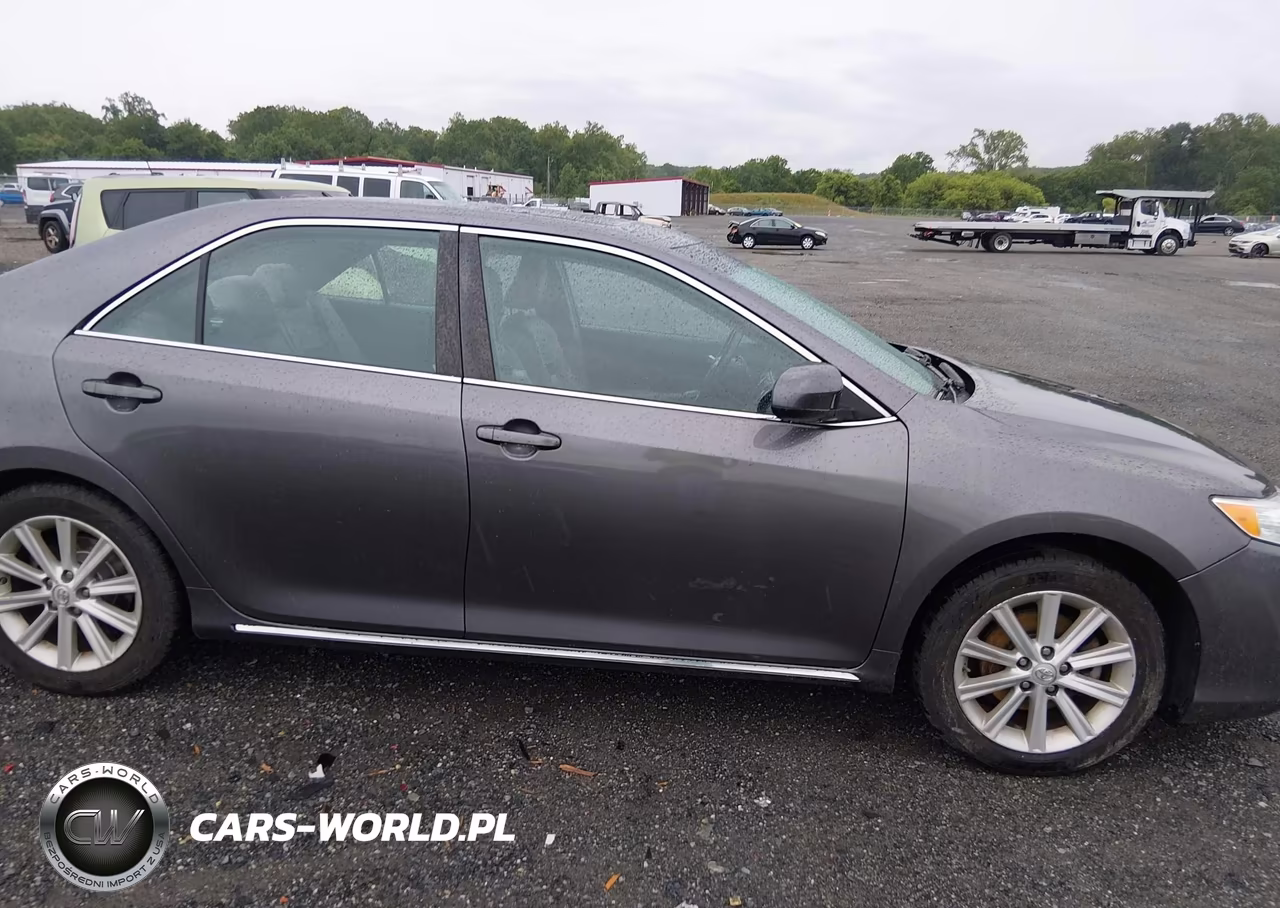 2014 Toyota Camry Xle VIN:4T4BF1FK9ER409590 - 13
