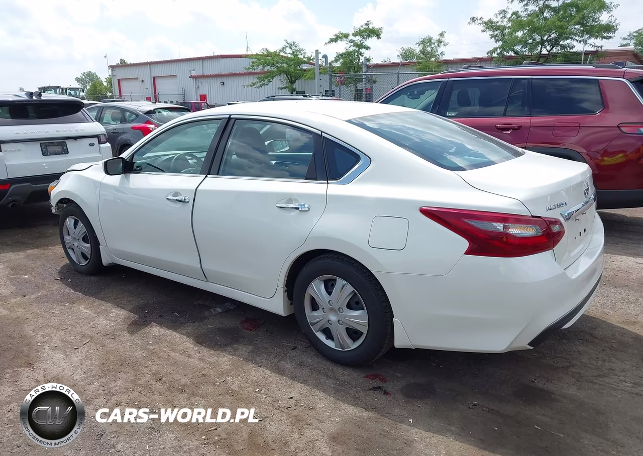 2018 Nissan Altima 2.5 S VIN:1N4AL3AP1JC288867 - 14
