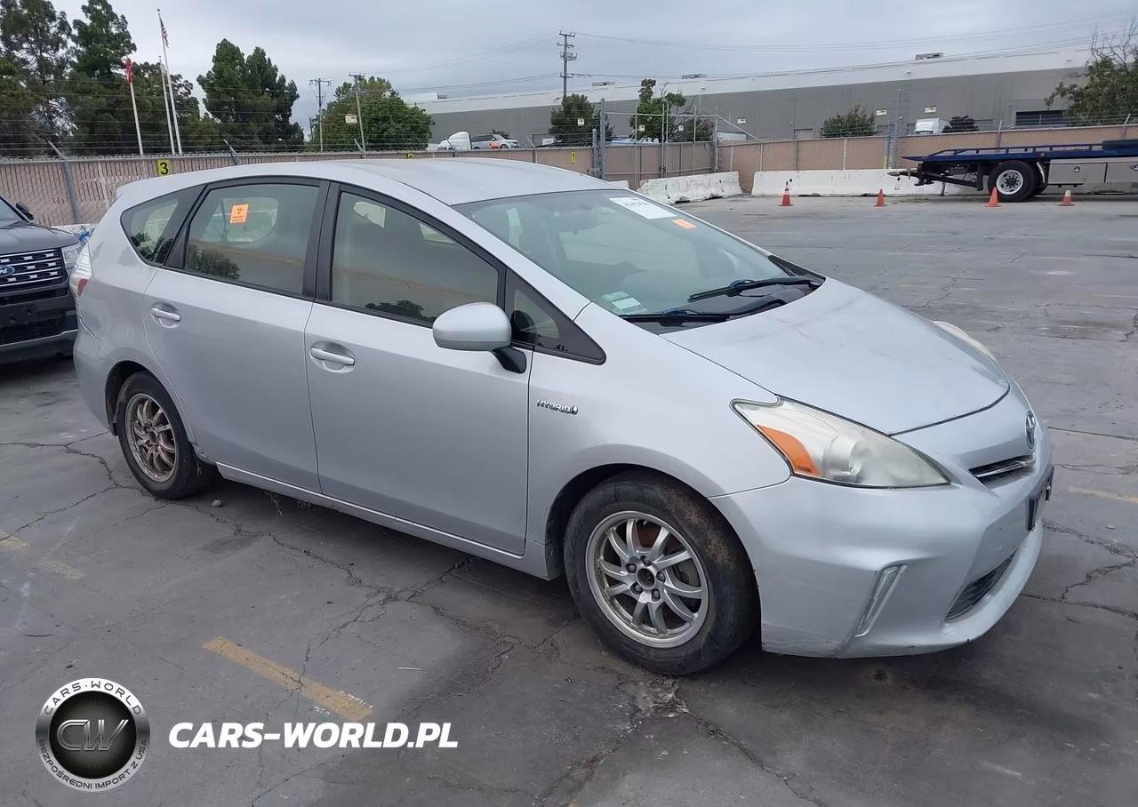 2012 Toyota Prius V Three – zdjęcie 1 z 16