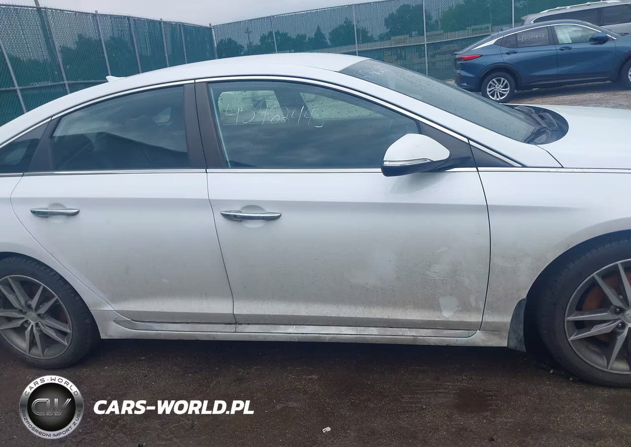 2015 Hyundai Sonata Sport 2.0T VIN:5NPE34AB9FH160121 - 13