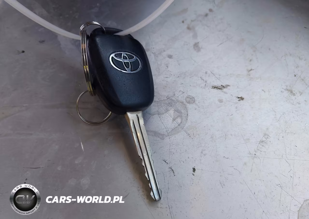 2016 Toyota Corolla S Plus VIN:5YFBURHE6GP466923 - 11