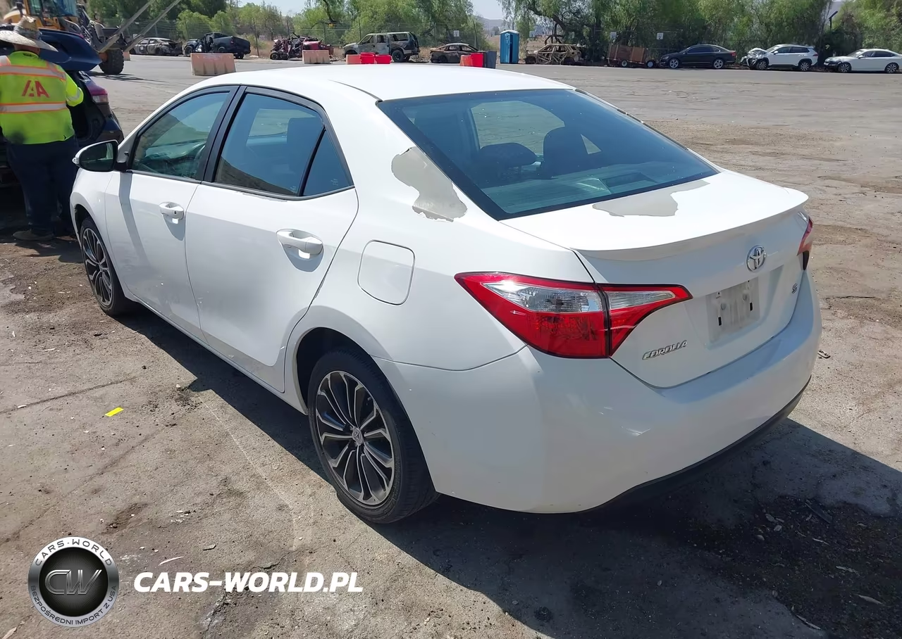 2016 Toyota Corolla S Plus VIN:5YFBURHE6GP466923 - 3